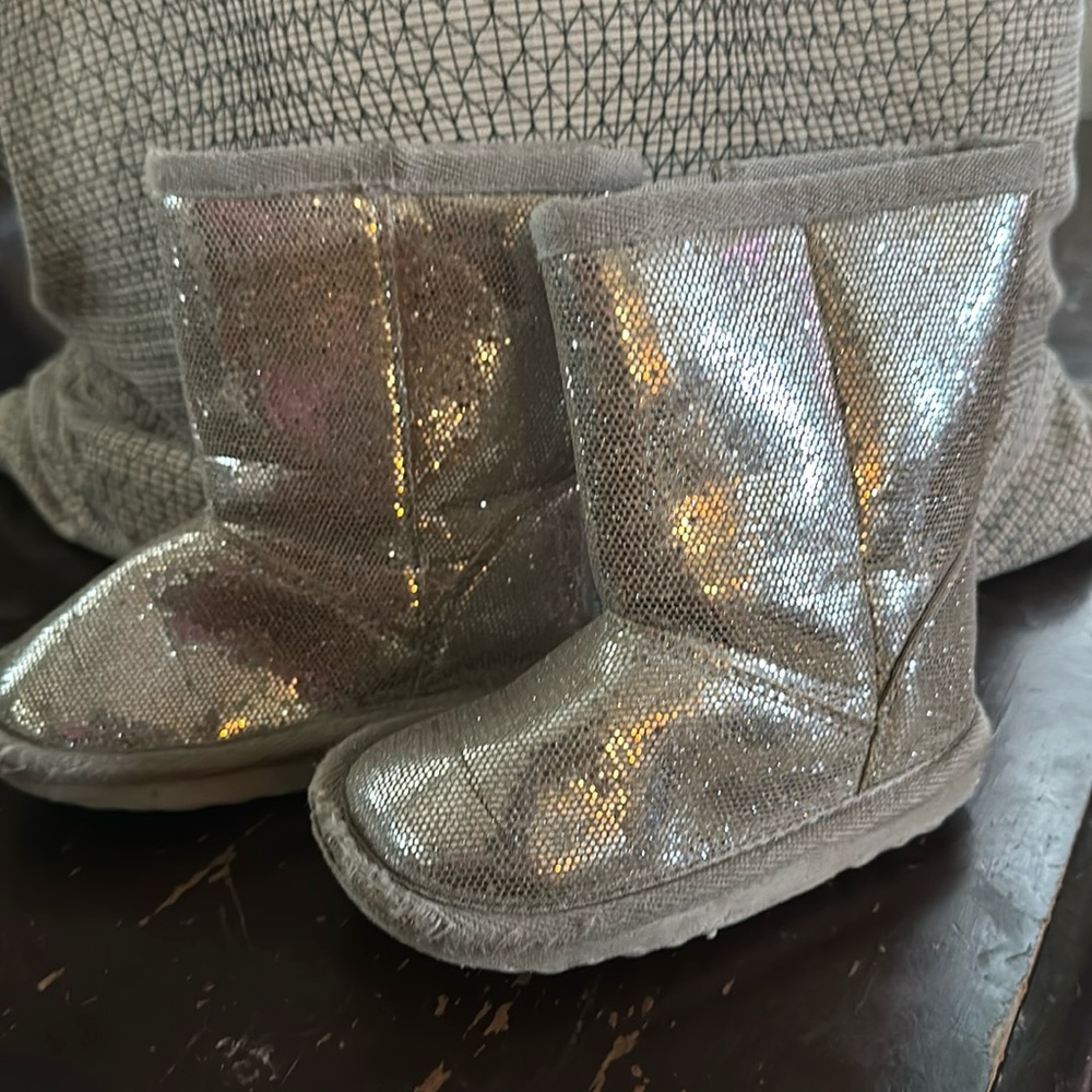 Silver Boots - size 7